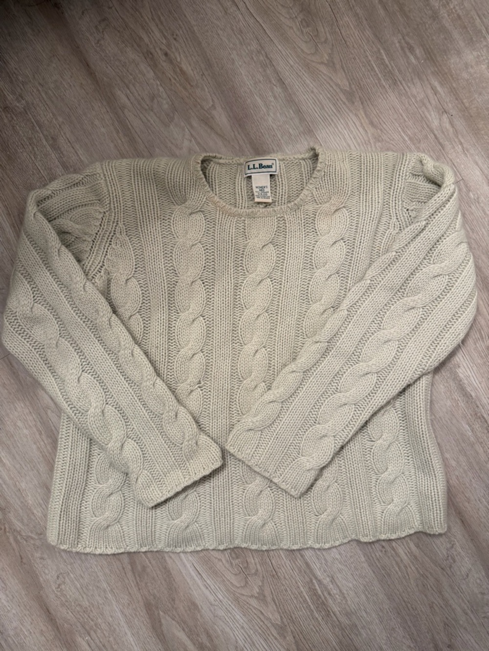 L.L.Bean Women's Cable Knit cashmere Crewneck Sweater — Cream